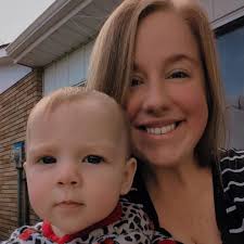 Fresh postpartum with your 5th child- when chicken nuggies suffice as a  good dinner for everyone 🤣🤣