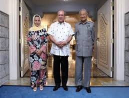 Born 22 november 1958) is the 25th sultan of johor and the 5th sultan of modern johor. Bernama Sultan Ibrahim Berkongsi Pertemuan Dengan Dr Mahathir Di Laman Sosial