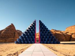 Contemporary Art Transforms An Ancient Archeological Site In Saudi Arabia Galerie Installation Art Contemporary Art Saudi Arabia