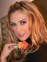 Pin de Dora Gusme en My types of novella actresses!