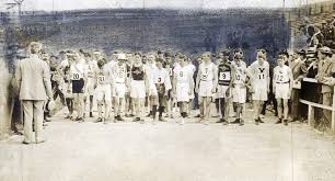 Louis, united states, took place on august 30 of that year, over a distance of 24.85 miles (40 km). The Most Bizarre Marathon In Olympic History Podiumrunner
