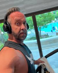 Chris Barsness (@fitnessbusinesslawyer) • Instagram photos and videos