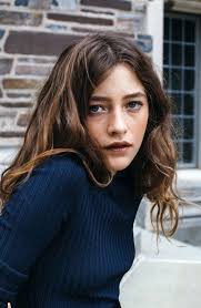 Andernfalls könnten die strähnchen schnell zu übertrieben und auffällig wirken. 1001 Stylische Ideen Fur Braune Haare Mit Blonden Strahnen