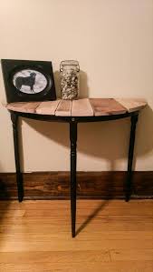 Diy Half Circle Pallet Table Side Table Diy Entryway Table Wood Pallet Furniture Diy Entryway