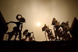 Wayang salah satu puncak seni budaya bangsa indonesia yang paling menonjol di antara banyak karya budaya lainnya. Pertunjukan Wayang Di Era Modern Wawasan Sejarah