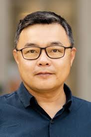 Dr. Mike Yao explains how AI bias reflects back human beliefs ...