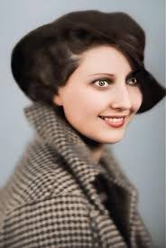 How to restore a old photo without distorting the eyes?