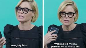 Julie bowen hairstyles, 8.8 out of 10 based on 56 ratings. Modern Family Star Julie Bowen Reveals That Wells Adams Asked Her Permission To Marry Hyland Daily Mail Online