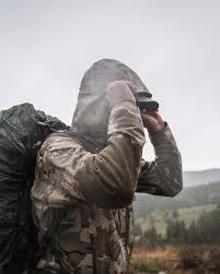 KUIU Yukon TR Rain Hunting Jacket in Vias | Size 3XL