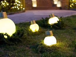 Front yard diy outdoor christmas decorations. Front Yard Christmas Decorations Hgtv