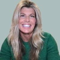 Terri Perron's Instagram, Twitter & Facebook