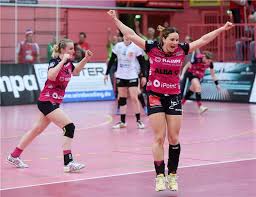 Spieltag der handball bundesliga frauen (hbf) am mittwoch um 19.30 uhr den württembergischen nachbarn tus metzingen zum derby. Tus Metzingen Thuringer Hc 30 31