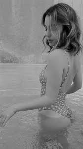 Beautiful B W Photo Of Adelaide Kane Adelaide Kane Adeline Kane Just Girl Things