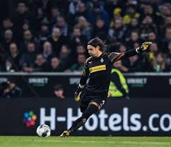Jun 17, 2021 · rome: Yann Sommer Bio Net Worth Age Nationality Salary Contract Transfer News Married Wife Family Height Facts Parents Wiki Career Position Wikiodin Com