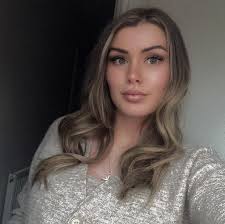 Anyone do personalised dummy clips? Wanting a wooden one 🙈