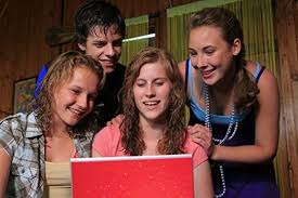 Check spelling or type a new query. Dasbloghaus Tv Staffel 1 3 Dvds Amazon De Carla Schwaderer Robert Herrmanns Marian Hawlik Linda Schneider Kathrin Annika Meier Maja Lehrer Tizian Erckens Silvan Frick Gunter Junghans Jasmin Rischar Klaus Stiglmeier Martin Umbach