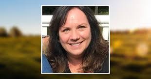 Linda Jayne's Instagram, Twitter & Facebook