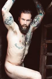 Gabe Gets Naked - Captivating