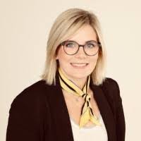 Kristina Daum's Instagram, Twitter & Facebook