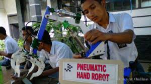 Smk negeri 1 cimahi (stm pembangunan bandung) merupakan salah satu lembaga pendidikan menengah kejuruan di kota cimahi, jawa barat yang menyelenggarakan program pendidikan kejuruan 4 tahun. Big Event Smkn 1 Cimahi Hanisutina