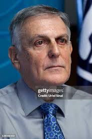 35 Israeli Scientist Dan Shechtman Wins 2011 Nobel Prize In Chemistry  Photos & High Res Pictures