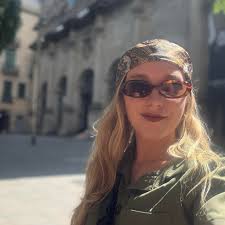 What mountain Bed and Breakfasts allow weddings with 30 guests and dogs?