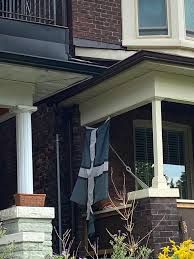 What flag is this, found in Toronto Canada : r/vexillology