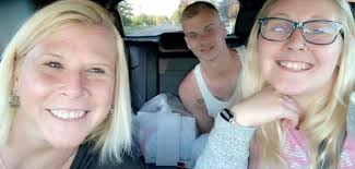 Can you edit photo to remove car background?