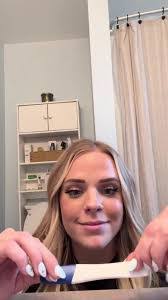 Courtney Pool's Instagram, Twitter & Facebook