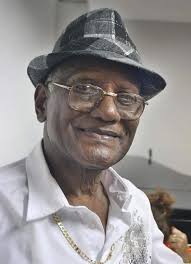 Un día como hoy 10 de enero 1927 en Pinar del Río, Cuba, nació Guillermo  González Camejo, mejor conocido con el nombre de “Guillermo Rubalcaba". Fue  un excelente Multi instrumentista. Hijo de