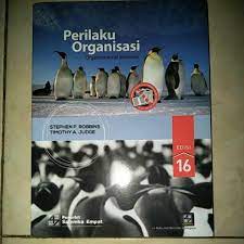 Karena perilaku organisasi sangat berpusat secara khusus pada situasi terkait pekerjaan, maka buku ini menekankan perilaku dalam hubungannya dengan pekerjaan, kerja, ketidakhadiran, perputaran pekarja. Buku Perilaku Organisasi Edisi 16 Oleh Stephen P Robbins Timothy A Judge Shopee Indonesia