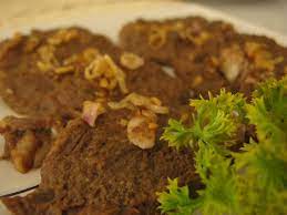 Empal Gepuk Pounded Beef Cooked For A Long Time With Coconut Milk Palm Sugar And Other Spices And Then Fried Red Meat Recipes Indonesian Food Food