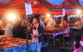 View all hotels near night market, kota kinabalu on tripadvisor Night Market In Kota Kinabalu Food People And Taste