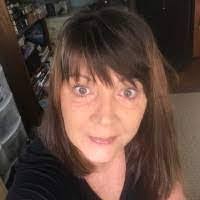 Karen Teter's Instagram, Twitter & Facebook