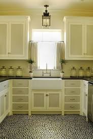 Two Tone Kitchen Cabinet Ideas To Avoid Boredom In Your Home Twotonekitchencabinet Ki Two Tone Kitchen Cabinets Kitchen Cabinet Trends Kitchen Cabinet Design