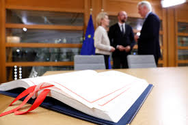 Jun 15, 2021 · alexander adamescu, aflat în procedură de extrădare din marea britanie în baza unui mandat european de arestare, a fost trimis în judecată de direcția națională anticorupție pentru că ar fi mituit cu peste 20.000 de euro doi judecători de la tribunalul bucurești. Brexitul Consilium