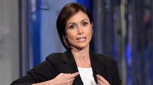 See more of mara carfagna on facebook. Fiocco Rosa In Parlamento Mara Carfagna Sara Mamma Di Una Bambina La Repubblica