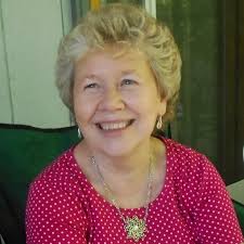 Brenda Holcomb's Instagram, Twitter & Facebook