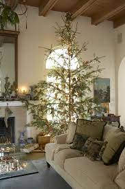 Decorating Christmas Trees Charlie Brown Christmas Tree Creative Christmas Trees Christmas Pinterest