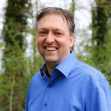 Yesterday was my last day at NNR Global Logistics. After 13 years in the  freight forwarding industrie I have decided to persue a different career.  As per May 1st I will be