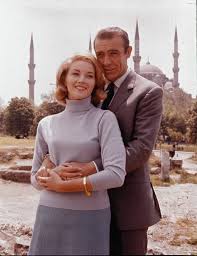 Bond willingly travels to meet tatiana in istanbul, where he must rely on his wits to escape with his life in a series of deadly encounters with the enemy. From Russia With Love Movie Mgm Studios