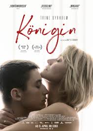 Inga, together with husband ludwig forms cheese loaves, sells organic apples at the weekly market: Konigin 2019 Film Trailer Kritik