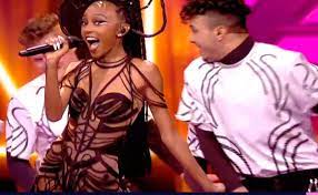 Artists from 16 countries will participate and 10 of them will qualify for the final. Jlnazzp3gjzvnm