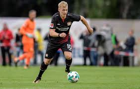 He made his professional debut on 15 february 2014 in the bundesliga against schalke 04. Julian Brandt Bekommt Bei Bayer 04 Leverkusen Die Nummer 10