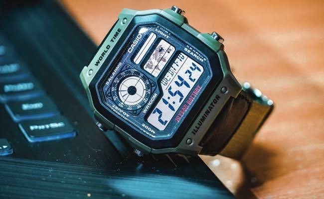 Mens Digital Watches