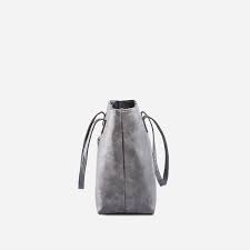 Trouvez votre annonce de sacs à main d'occasion à vendre ou acheter parmi nos débarras sacs à main occasions sur paruvendu mondebarras. Sac A Main Pour Femme En Cuir Nubuck Suedine Sac Bandouliere