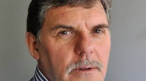 Collier Row scientist wins prestigious award for education work