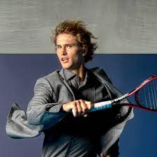 There has been numerous questions on tennis forums on what model zverev plays with. After The Fall Can Alexander Zverev Bounce Back To Tennis Stardom Alexander Zverev The Guardian