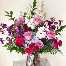 One of the largest inventories of fresh flowers. Fallon S Flowers Home Facebook