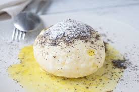 Selbstgemachte Germknodel Rezept Rezept Germknodel Rezept Rezepte Osterreich Essen